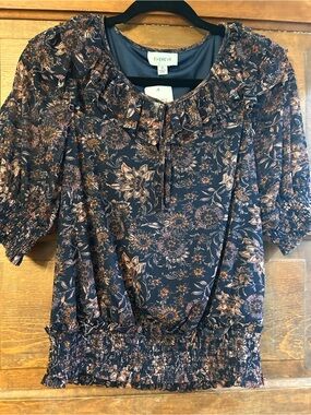 Evereve Navy and Copper Floral Ruffle-Smock Blouse